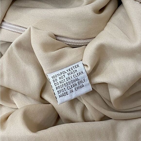 Mac Duggal Sequin Evening Gown size 2 - Picture 13 of 15